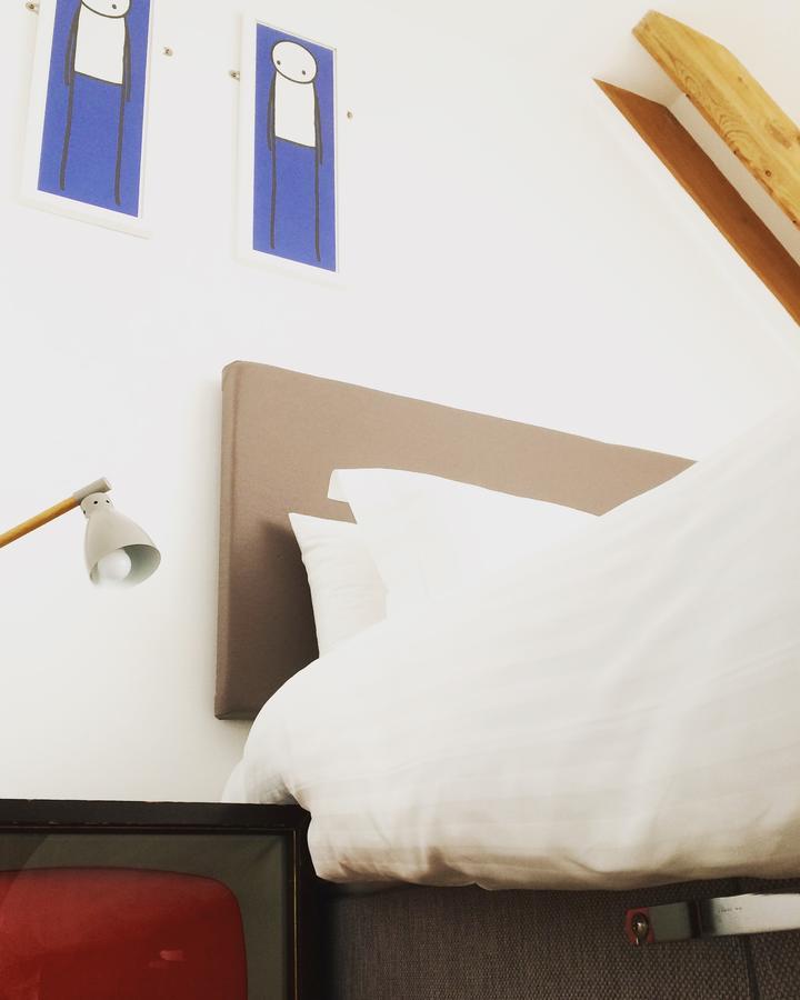Bed and Breakfast The Blue Door Ньюки Экстерьер фото